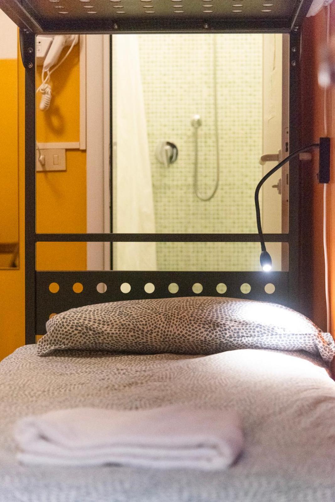 Sunflower Beach Backpacker Hostel & Bar Rimini Dış mekan fotoğraf